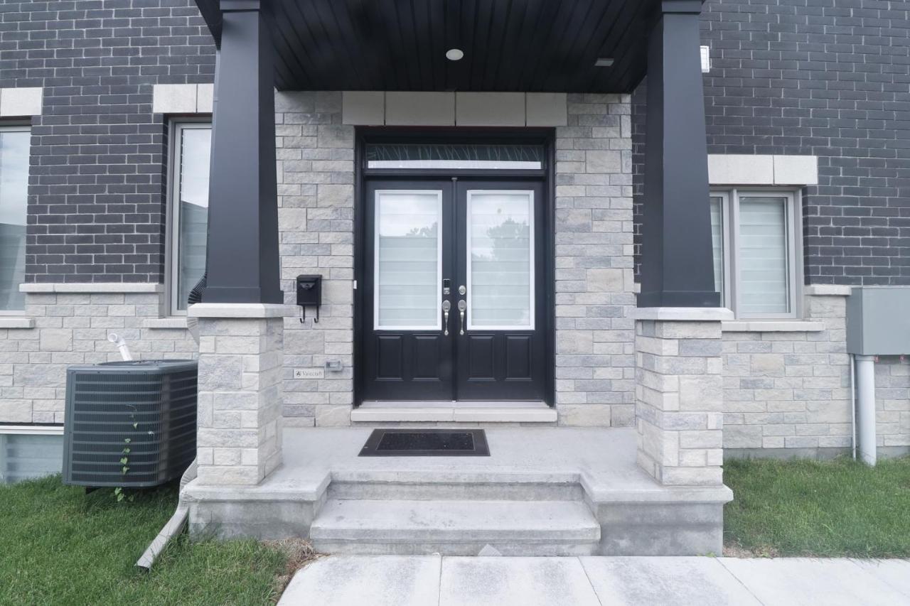 Tranquil Nest By The Airport Villa Ottawa Exterior photo
